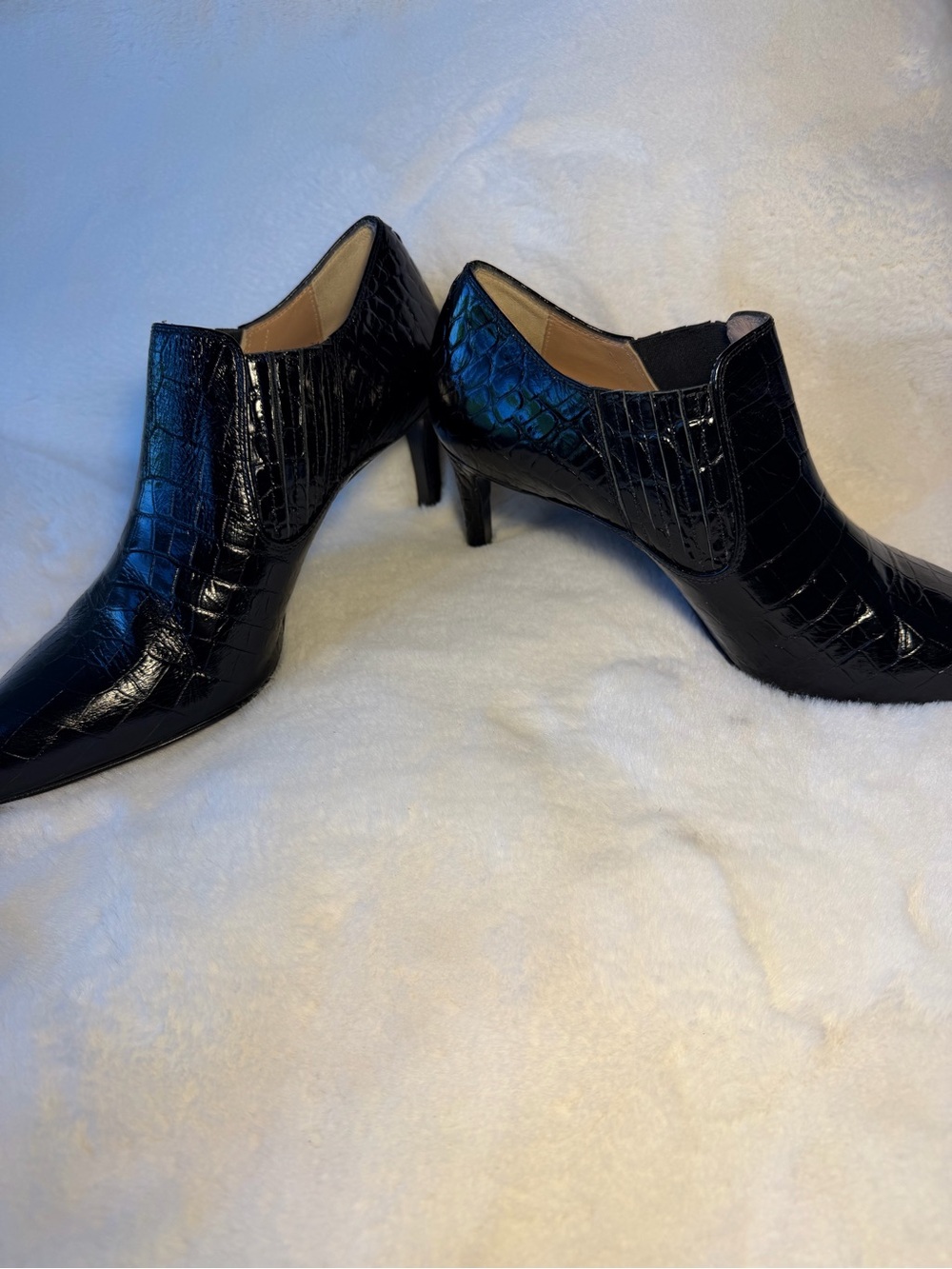 Inez Black Croc-Embossed Pointed Toe  Heeled Booties Size 8.5
